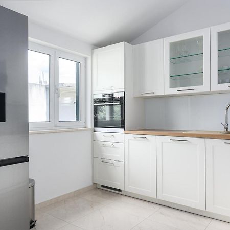 Apartments Eva Трогір Екстер'єр фото