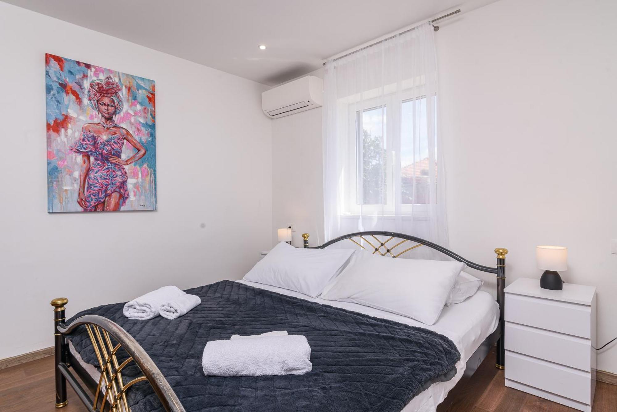 Apartments Eva Трогір Екстер'єр фото