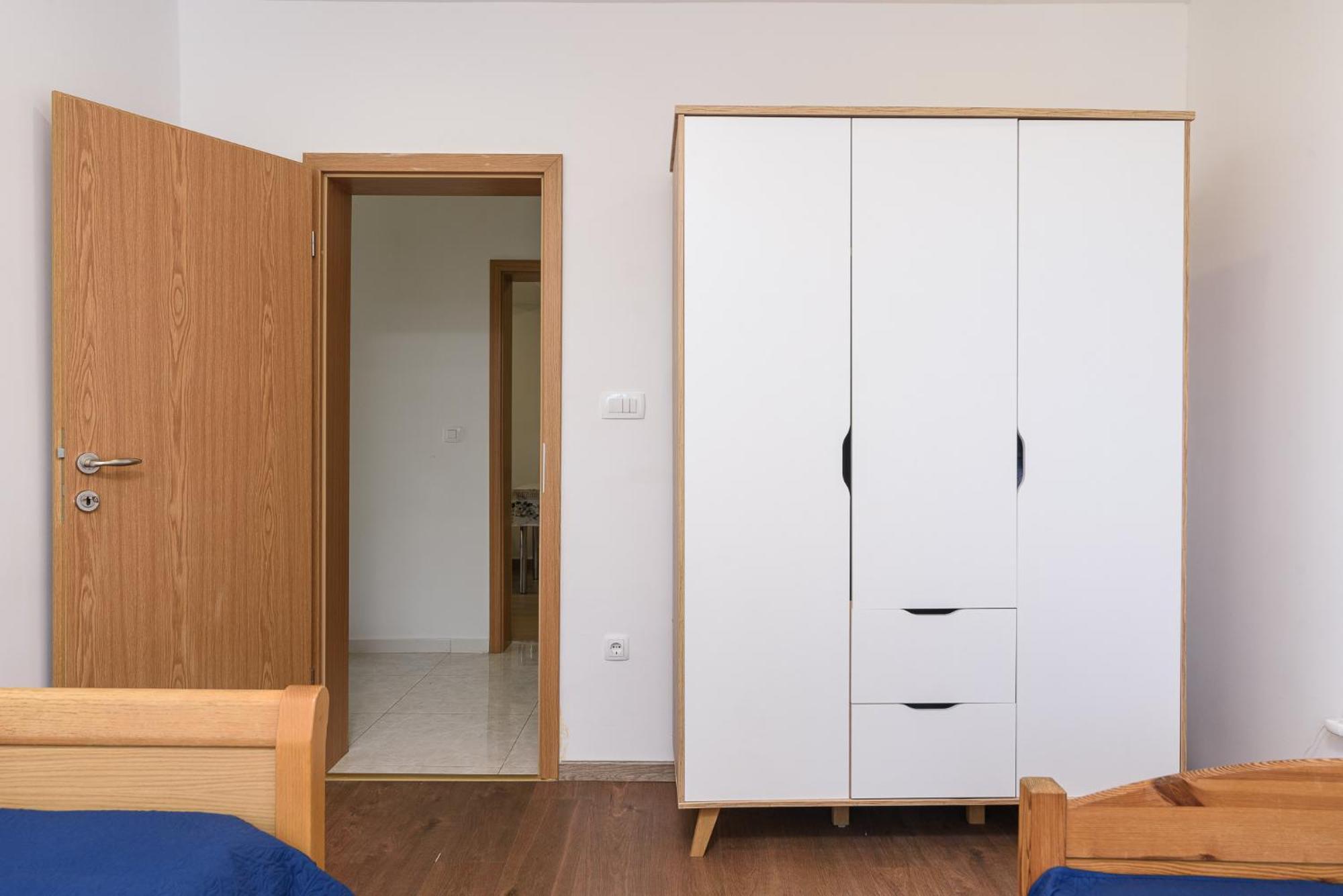 Apartments Eva Трогір Екстер'єр фото