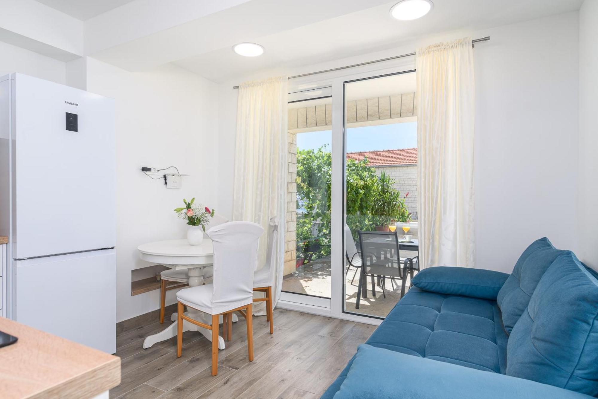 Apartments Eva Трогір Екстер'єр фото